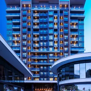 5* מלון Radisson Residences Vadistanbul