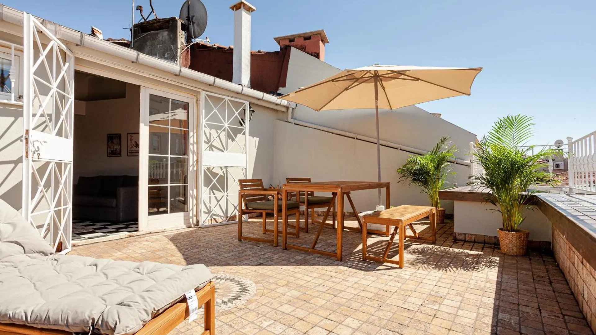 Roof Top, Close To Taksim, With Private Terrace 이스탄불